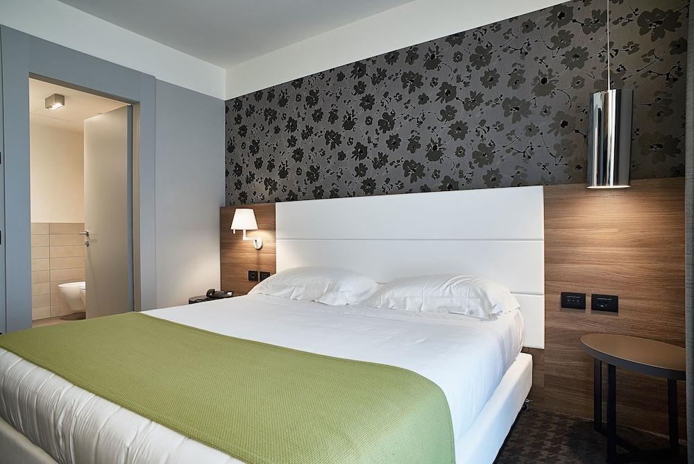 Link124 Hotel 파르마 외부 사진
